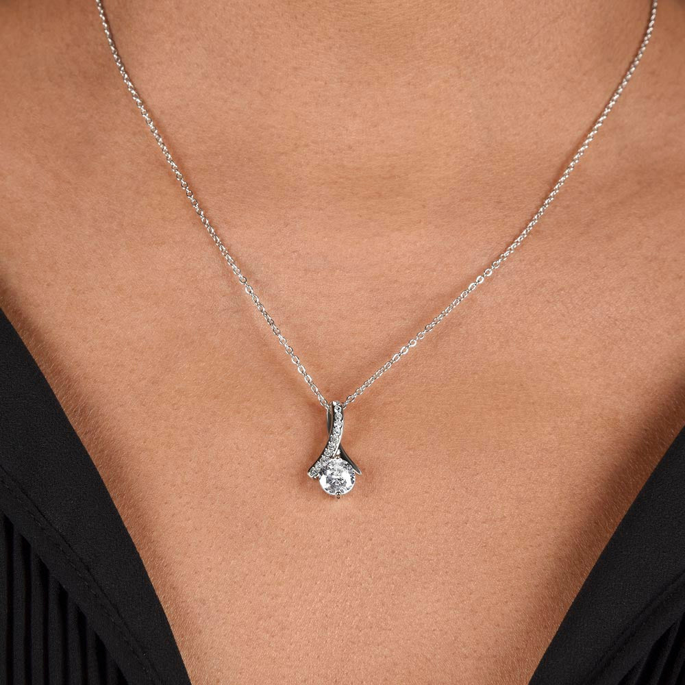 Alluring Beauty Necklace
