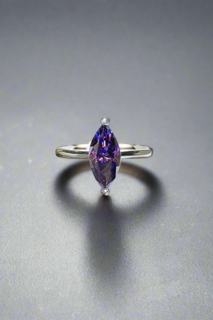 Lumineau™ – 2 Carat Platinum Ring