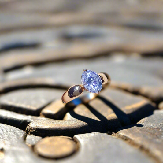 AuroraLuxe™ – 2-Carat Moissanite & 18K Gold-Plated Sterling Silver Ring